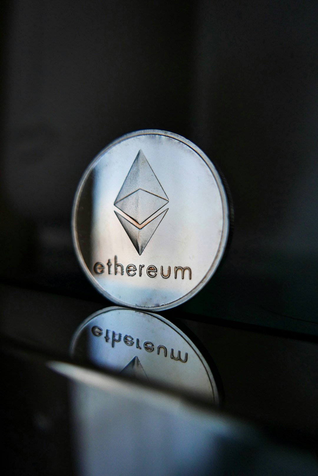 Building Cross-Chain Applications